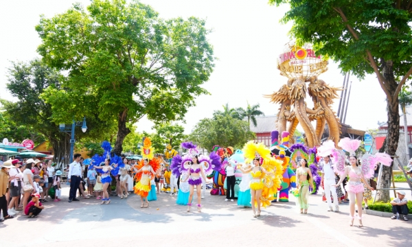 Các điểm du lịch Quảng Ninh kín khách ngày đầu nghỉ lễ