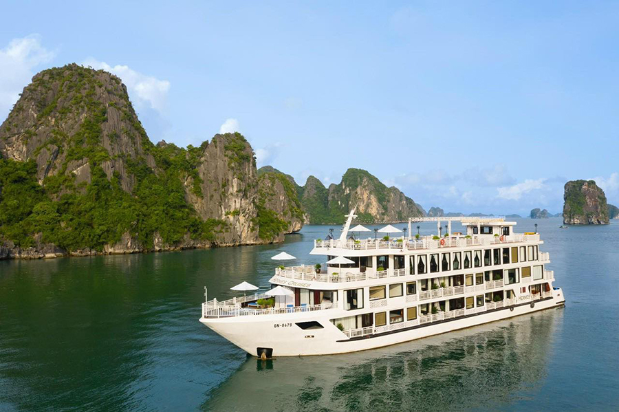 Top 10 du thuyền Hạ Long được khách Việt Nam yêu thích nhất