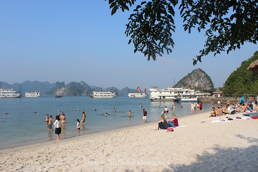 vịnh Hạ Long sẽ mở thêm 3 bãi tắm mới năm 2025