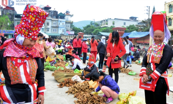 Tiềm năng du lịch từ chợ phiên Bình Liêu