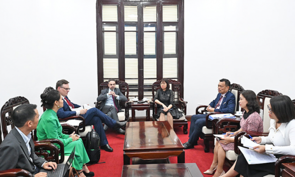 Thúc đẩy hoạt động mua sắm của du khách quốc tế khi đến Việt Nam