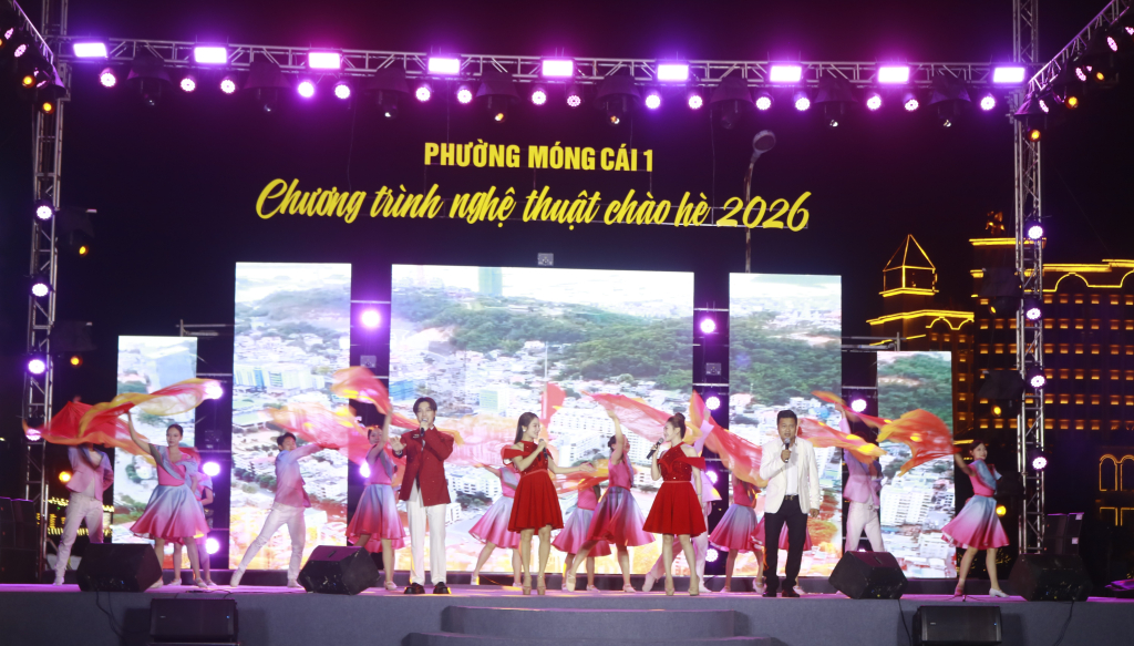 Các hoạt động văn hóa nghệ thuật diễn ra từ 20 giờ, liên tục trong 4 ngày nghỉ lễ tại Sân khấu Ka Long để phục vụ người dân và du khách