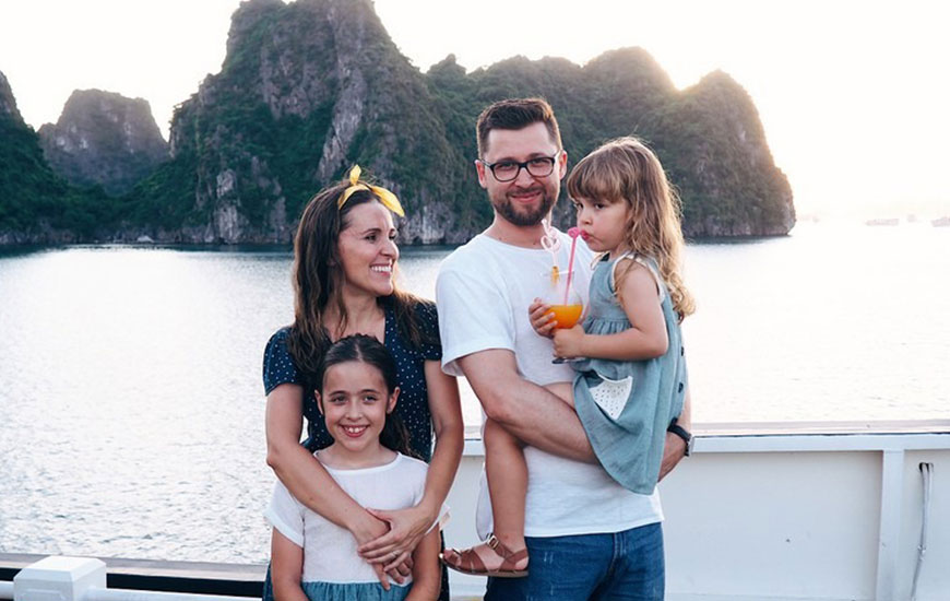Peony Cruises: Luxury Halong & Lan Ha Bay Cruise Guide