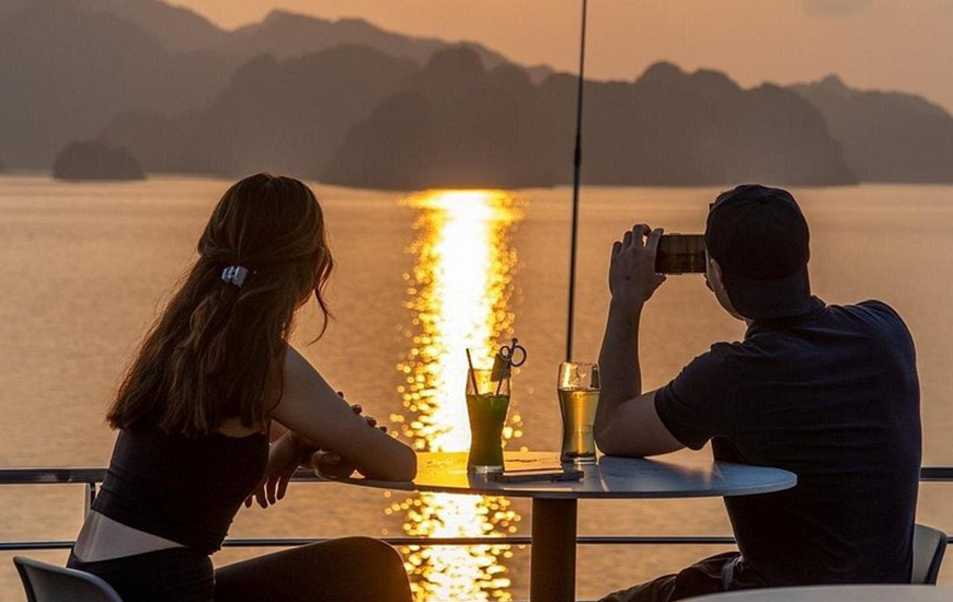 Lan Ha Bay Cruise for Couples | Romantic Cruise Guide